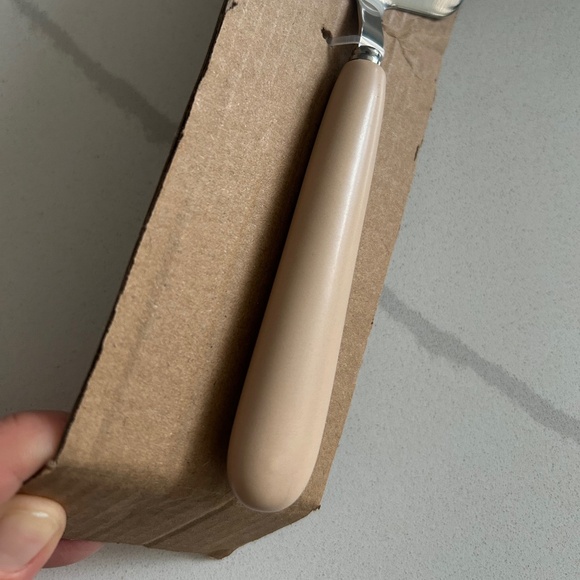 Pie Server in Taupe by Noon & Moon, New in Box - Picture 7 of 7